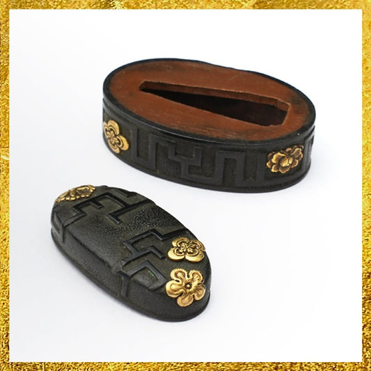 Futigashira Japanese Sword Accessory ”Plum Chrysanthemum” 1.44 in0