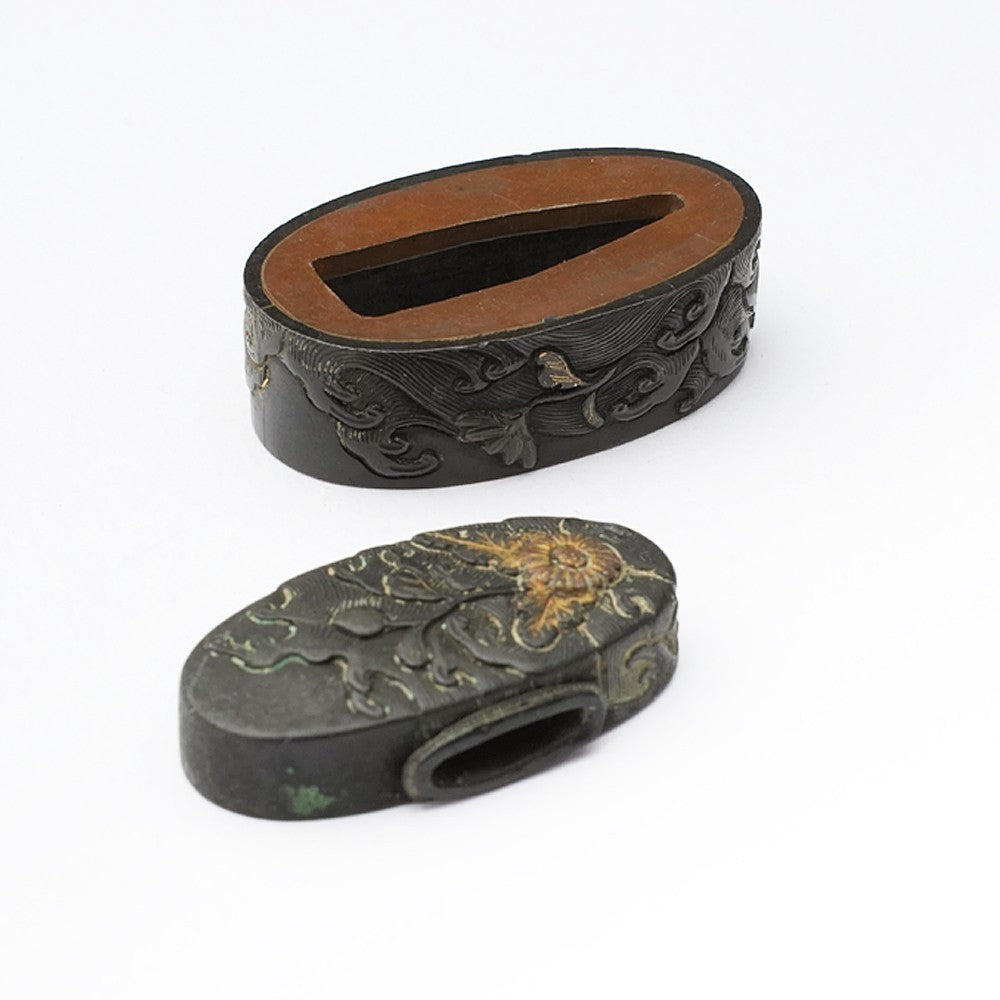 Futigasira Japanese Sword Accessory ”chrysanthemum” 1.47 in3