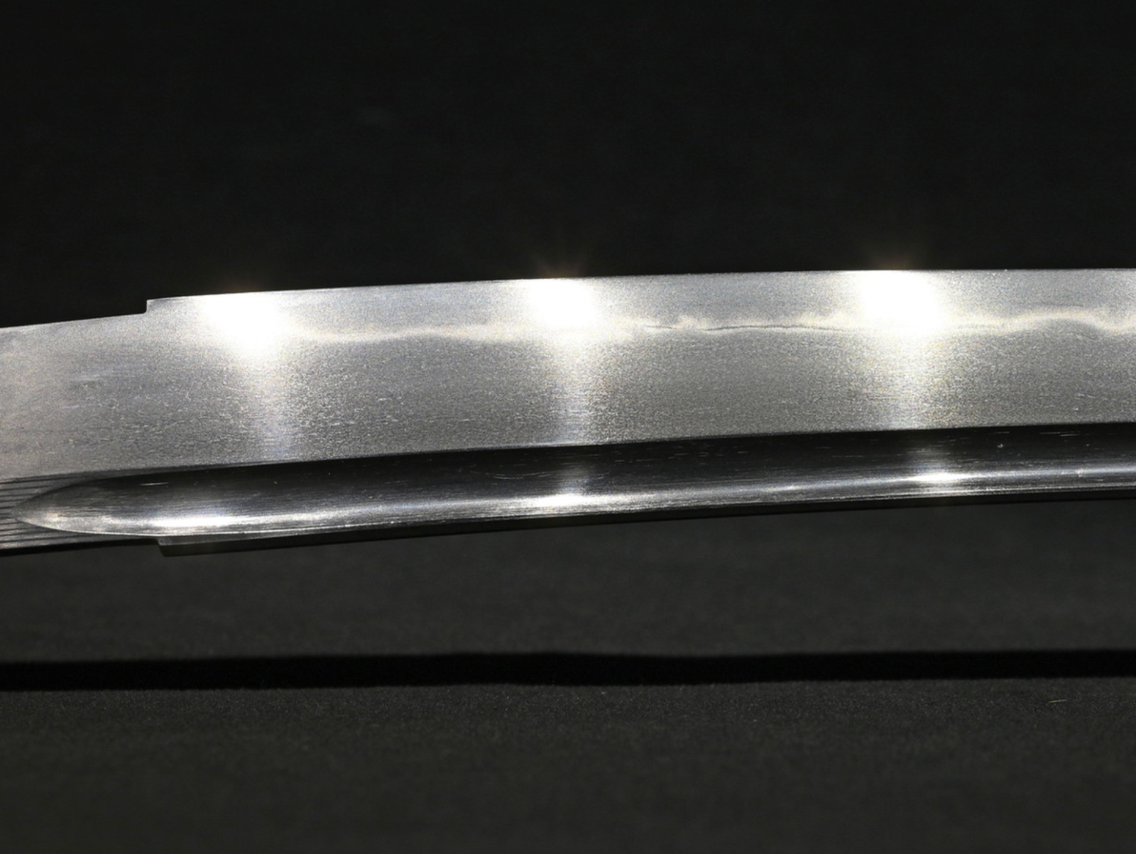 Japanese Sword Antique Unsigned Notare ni gunome hamon Katana Shirasaya 24.88 in16