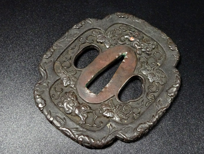 NBTHK Tsuba Japanese Accessory "Lion Flower Paulownia" 3.09 in8