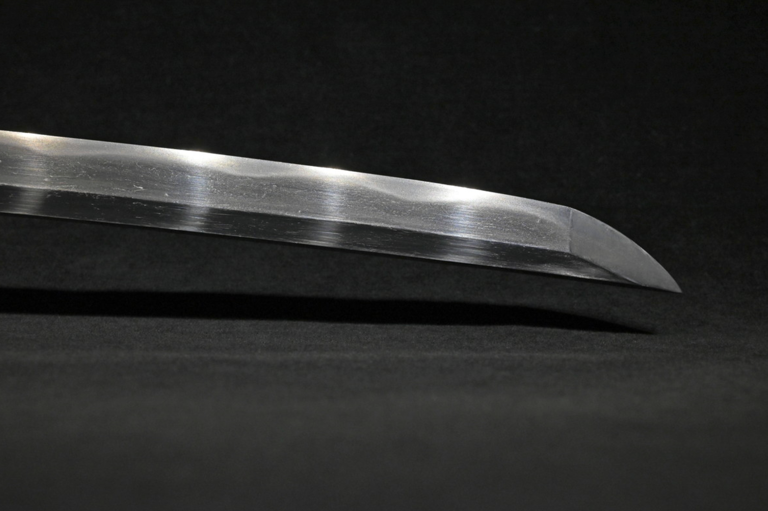 Japanese Antique Sword Katana Shirasaya "Kanenobu" Notareba Mokume-hada 23.89 in14