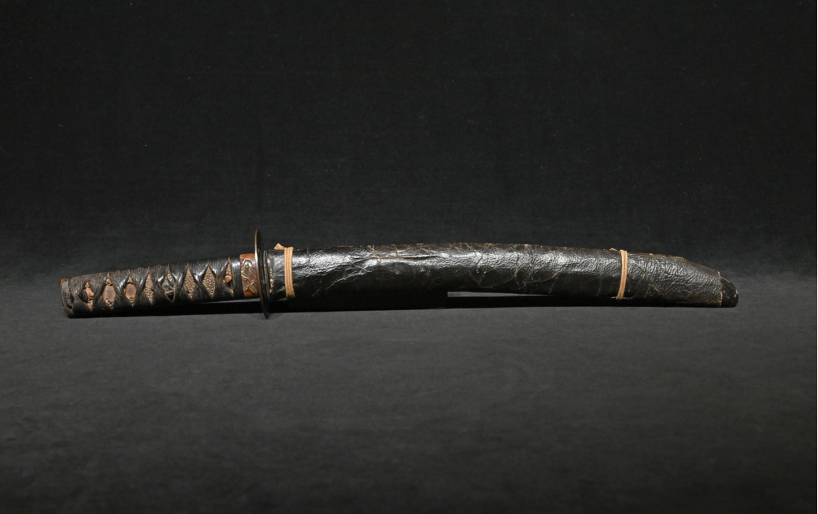 Japanese Sword Antique "Nidai Ten'ichi" Notareba Wakizashi Koshirae 14.33 in10