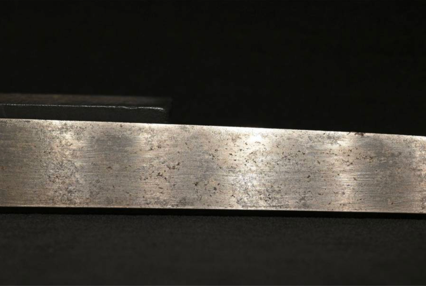 Japanese Sword  Antique Tanto Unsigned "Zaimei Unryū-zu Tsuba" 10.86 in18