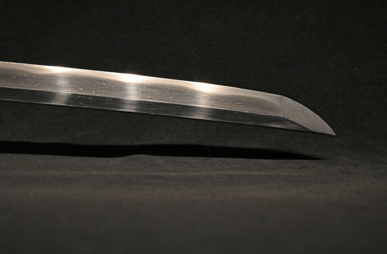 Japanese Antique Sword Katana Shirasaya "Kanenobu" Notareba Mokume-hada 23.89 in17