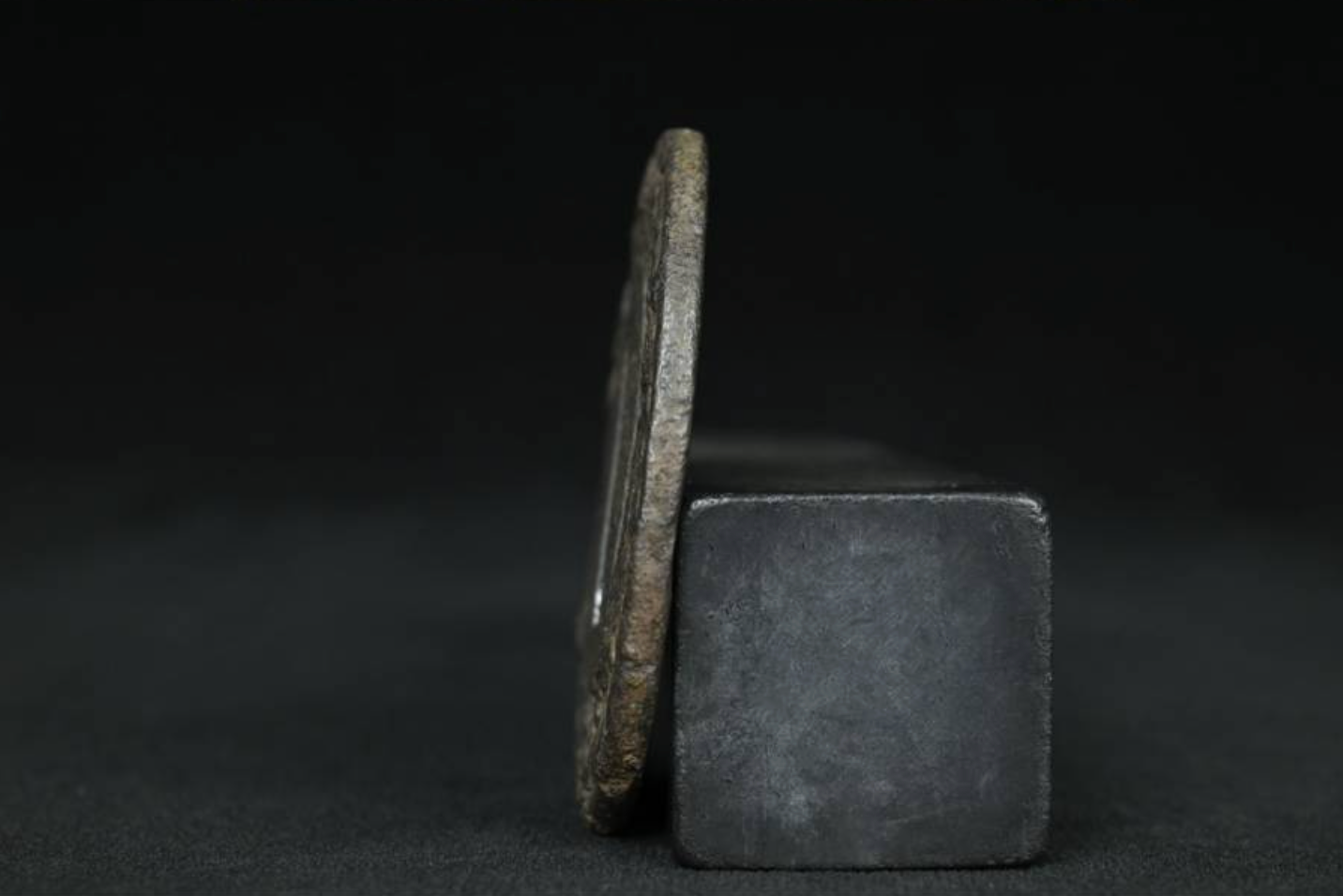 Japanese Sword  Antique Tanto Unsigned "Zaimei Unryū-zu Tsuba" 10.86 in19