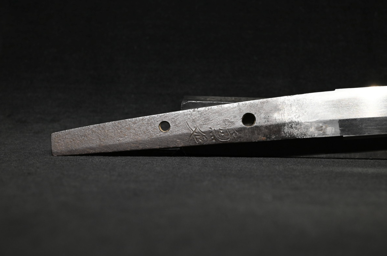 Japanese Antique Sword Katana Shirasaya "Kanenobu" Notareba Mokume-hada 23.89 in12