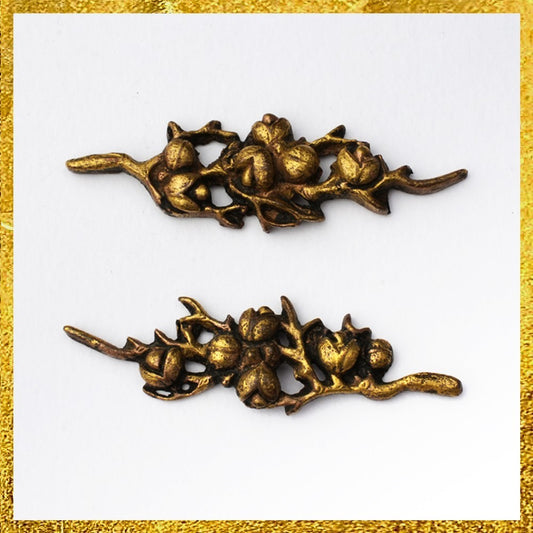 Menuki Japanese Accessory "Plant" 1.85 in0