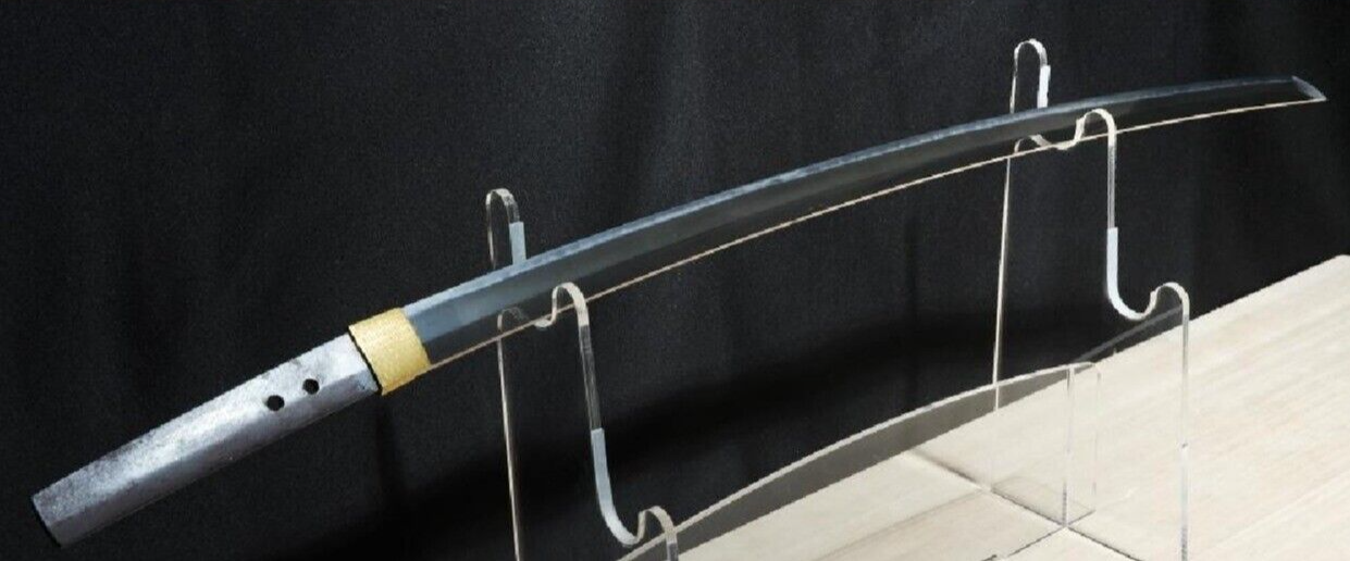 Important Japanese Sword (attributed to Sanenaga) Koshirae Mumei 25.43in NBTHK8