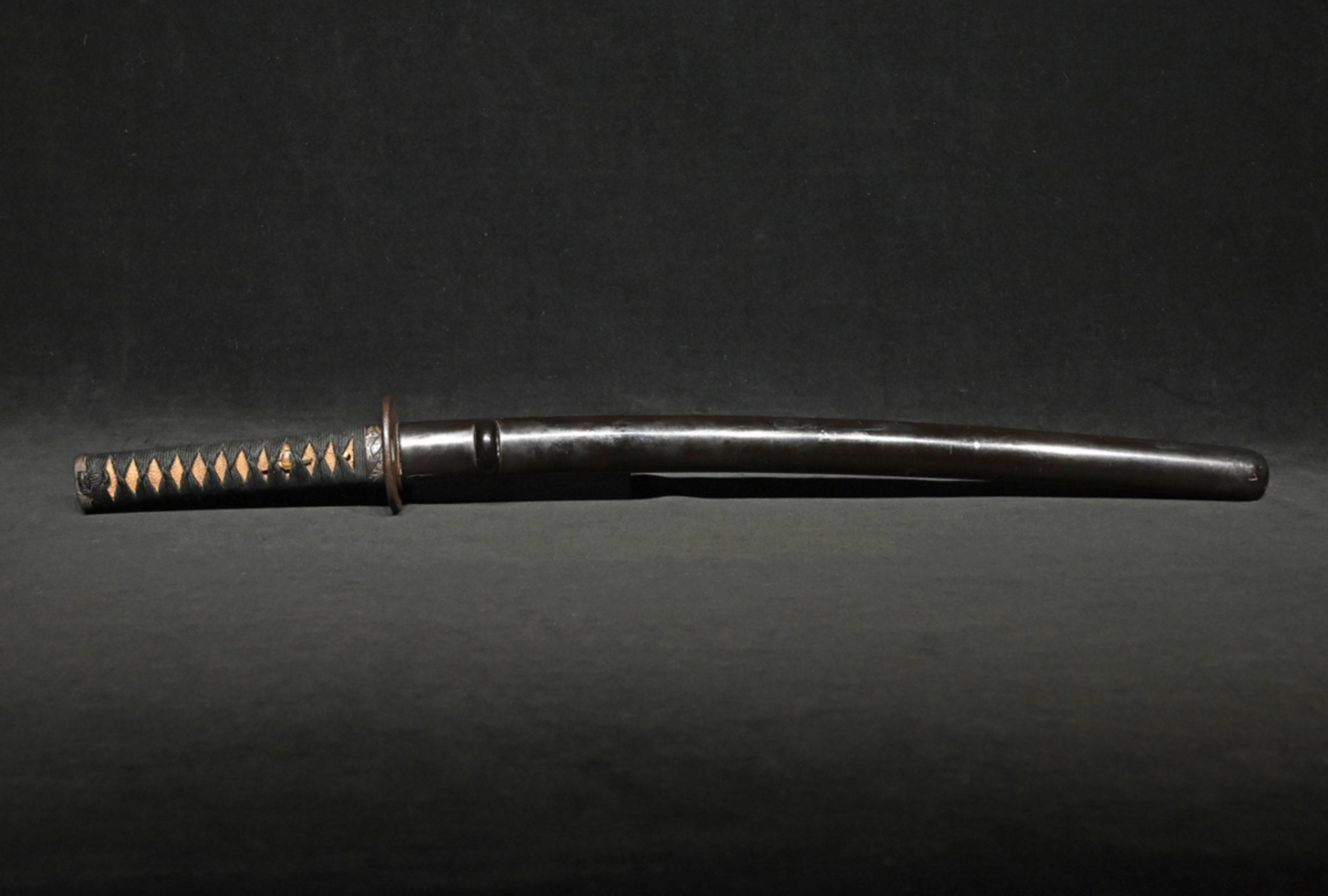 Japanese Sword antique Wakizashi "Tsuda Ōmi no Kami Sukenao" Tōranba 17.51 in10