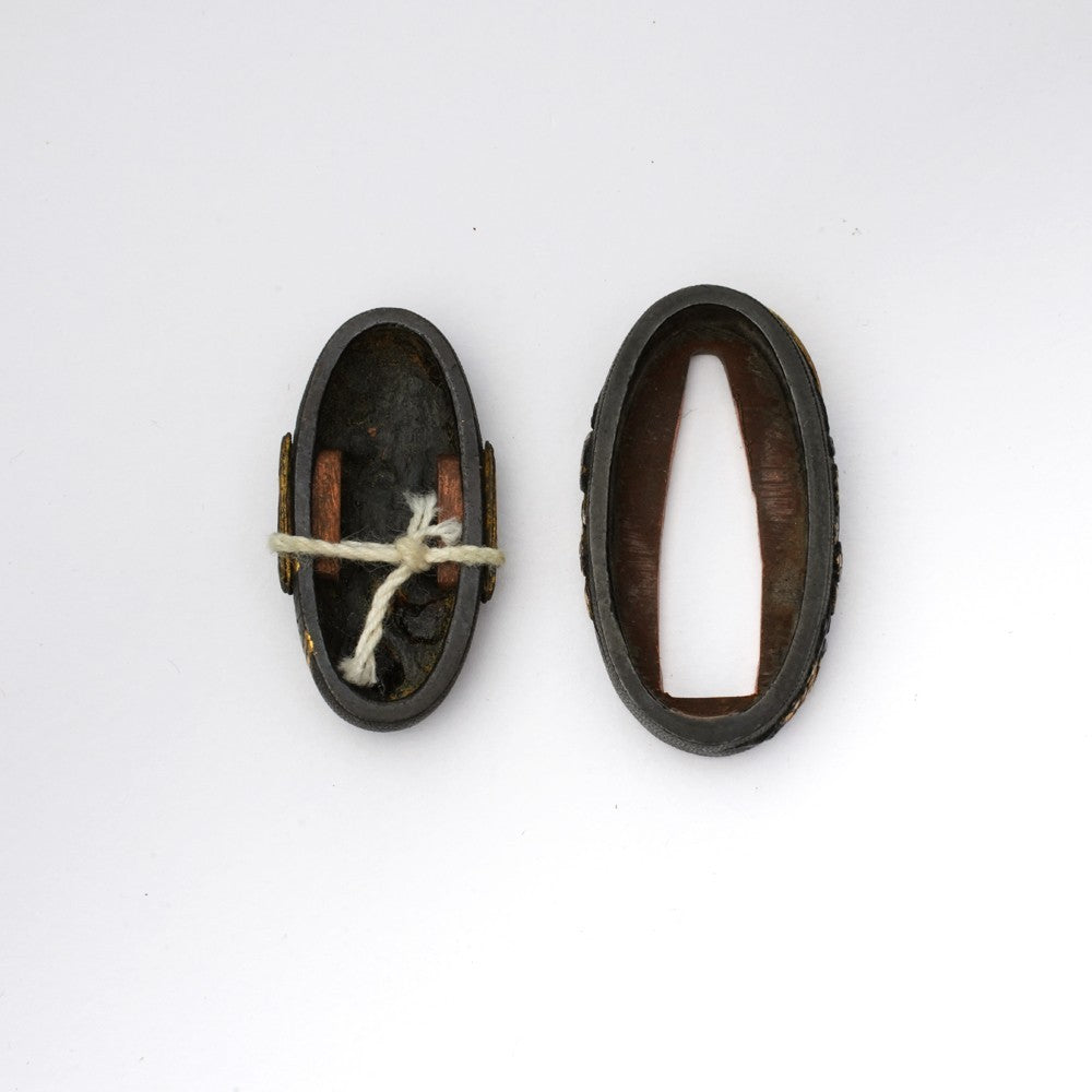 Futigashira Japanese Sword Accessory ”Imperial Car” 1.49 in4