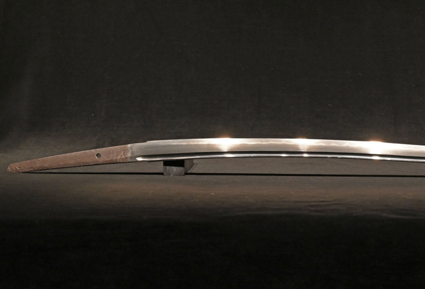 Japanese Sword Antique Unsigned Notare ni gunome hamon Katana Shirasaya 24.88 in4