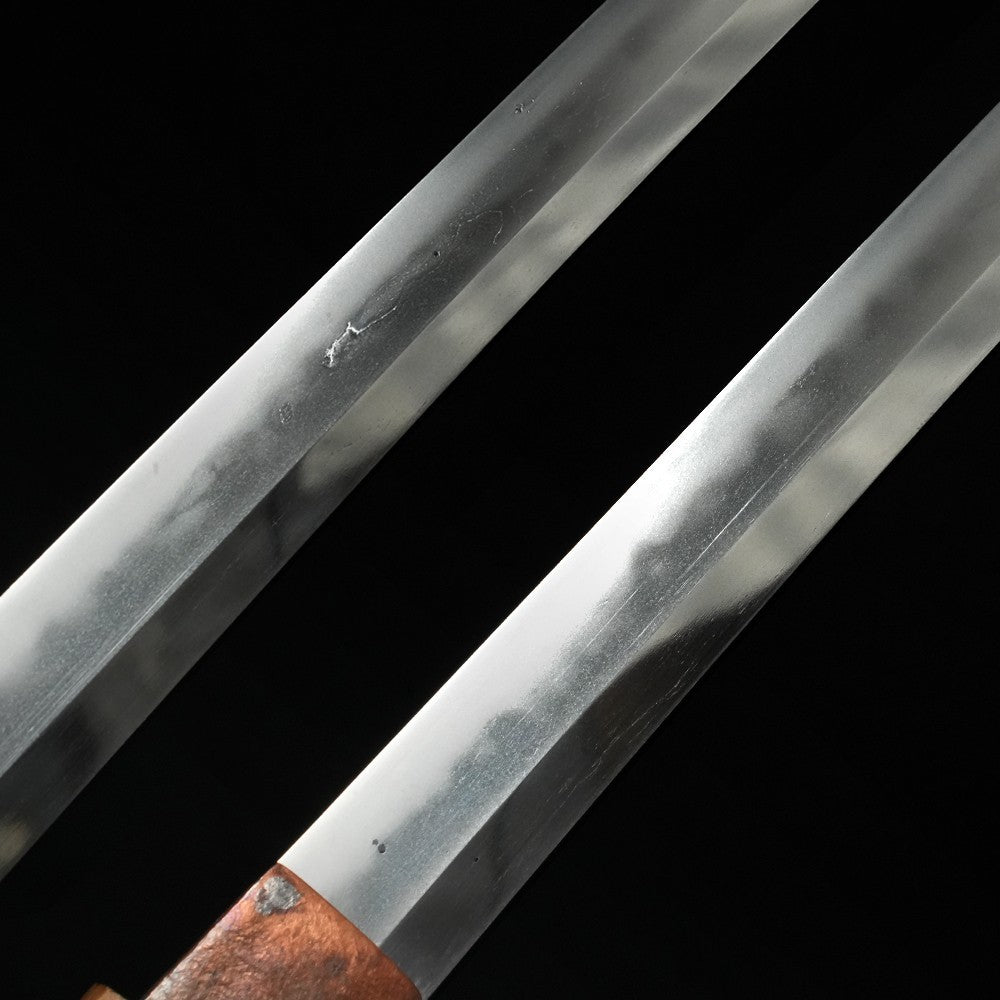 Japanese Katana Sirasaya Hizen Ichimonji Dewanokami Yukihiro Orandakitae 28.07in7