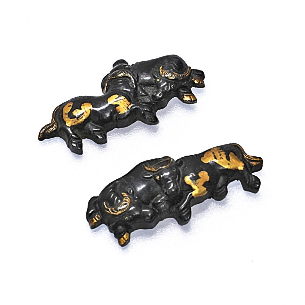 Menuki Japanese Accessory "Cattle" 1.25 in3