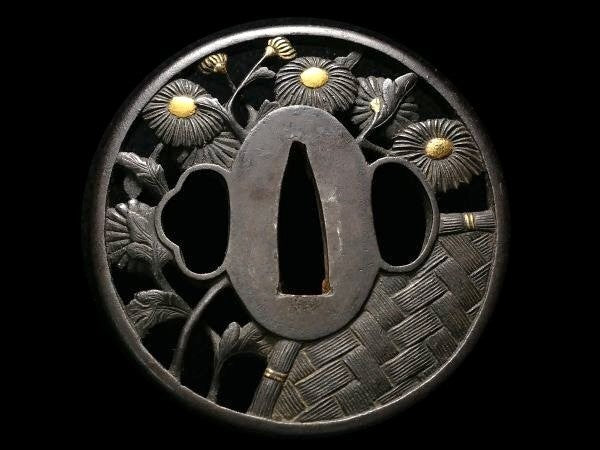 Tsuba Japanese Sword Accessory "Chrysanthemum pattern on a woven cloth"  2.89in6