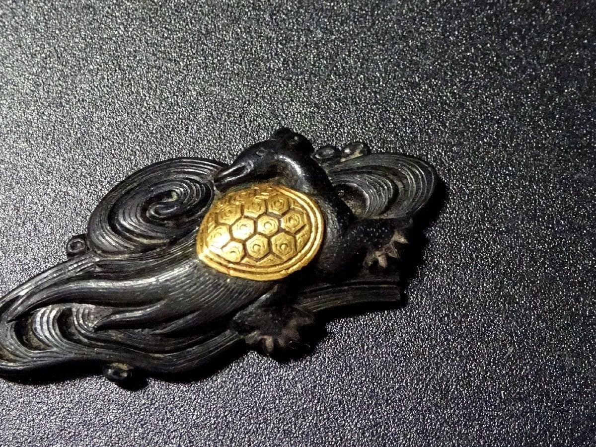 Menuki Japanese Accessory "Flowing Water in the Sacred Turtle" 1.39 in2